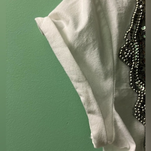 Nwot Material Girl tshirt with attached necklace - Picture 5 of 8